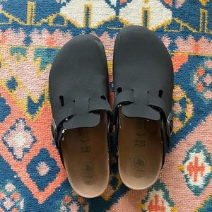 Black Womens Birkenstock Clogs